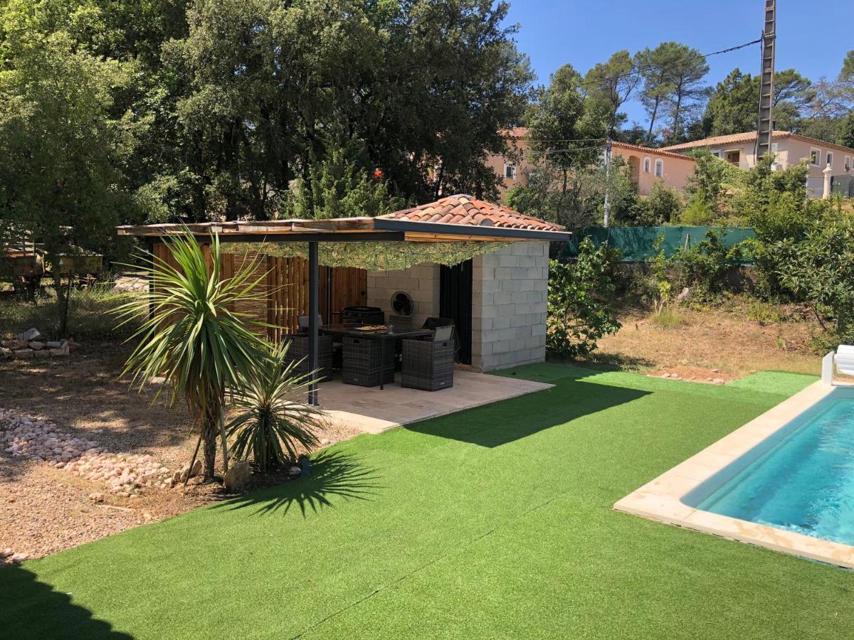 Holiday home 3 Avec Piscine Privee Bagnols-en-Foret